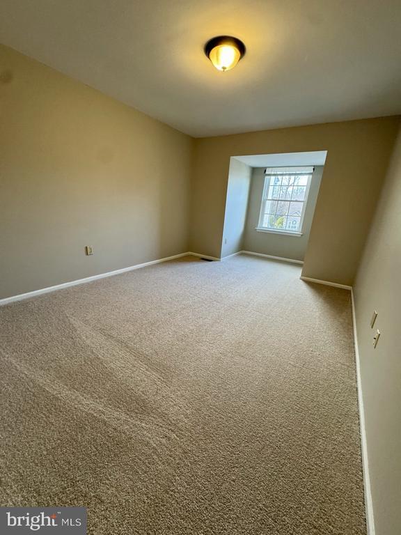 Building Photo - 25 Sequoia Dr