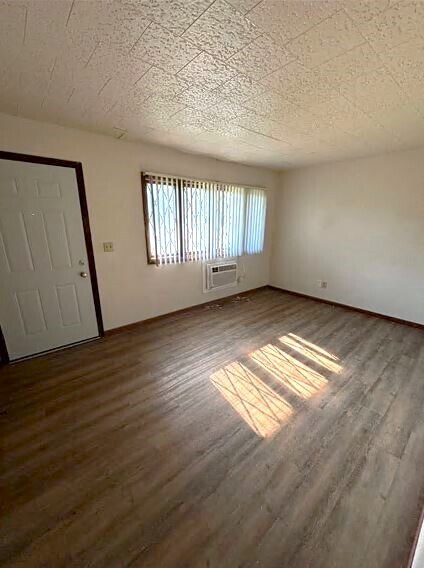 Building Photo - 720 4th Ave Pl