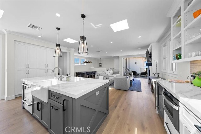 Building Photo - 309 Crest Dr