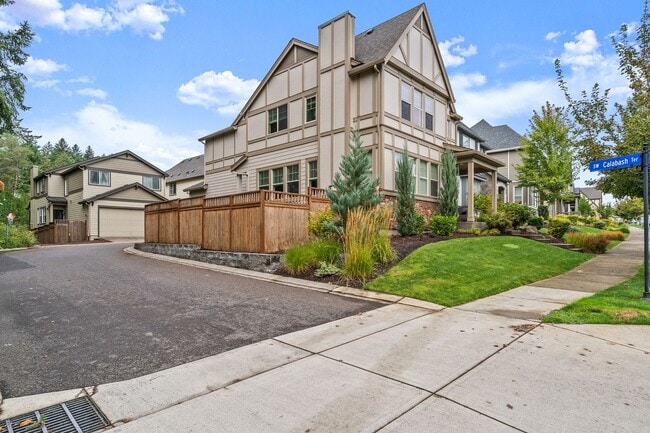 Building Photo - GORGEOUS SHERWOOD 3 BED/2.5 BATH+ OFFICE O...