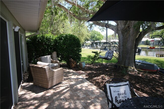 Building Photo - 11287 W Bayshore Dr