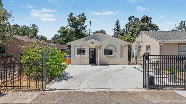Building Photo - 3308 41st St