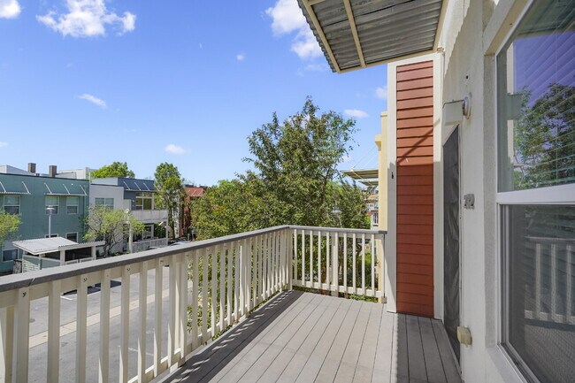 Building Photo - Starter 2 Bedroom with Dedicated Parking Space