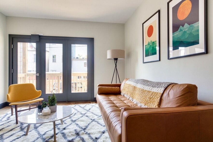 Interior Photo - Richardson (Furnished Rooms)