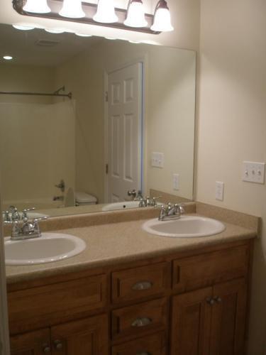 Building Photo - Stylish and Spacious 3BR/2BA Rental Home w...