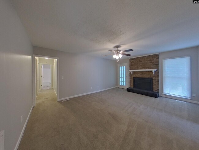 Building Photo - 116 Glenshannon Dr