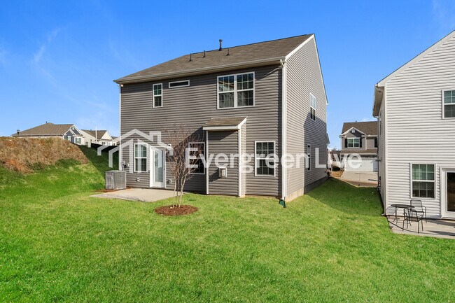 Building Photo - 302 Willow Wynter Ln