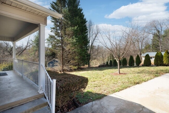 Building Photo - 5 Rash Rd