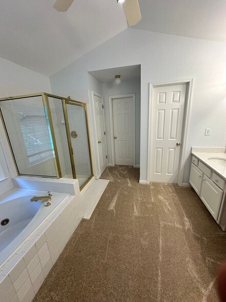 Building Photo - 420 White Rose Trce