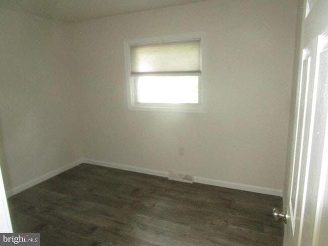 Building Photo - 10318 Aster Ln
