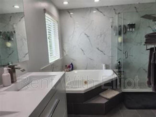 Building Photo - 9700 SW 16th Ct
