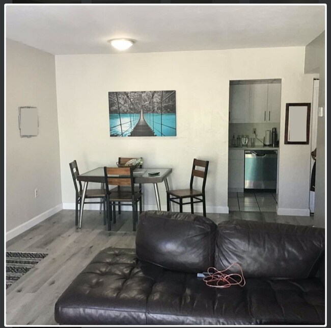 Building Photo - 13898 SW 90th Ave