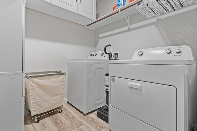 Building Photo - 7710 Purple Vitex Rd