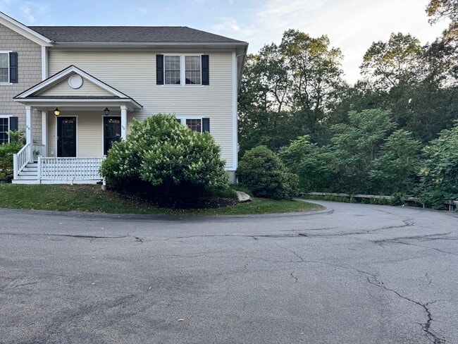 Primary Photo - 60 Pyburn Rd