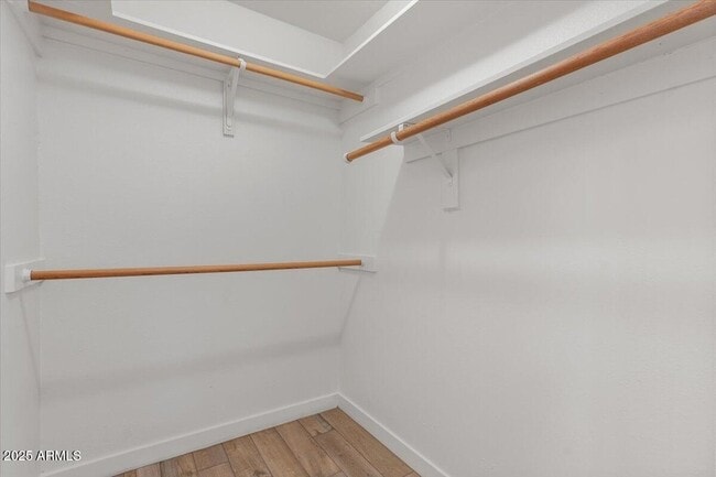 Building Photo - 7803 E Vernon Ave