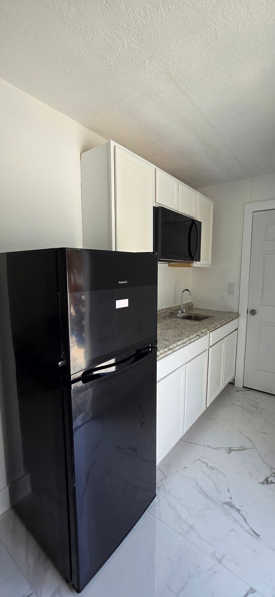 Building Photo - 1711 SW 129th Way