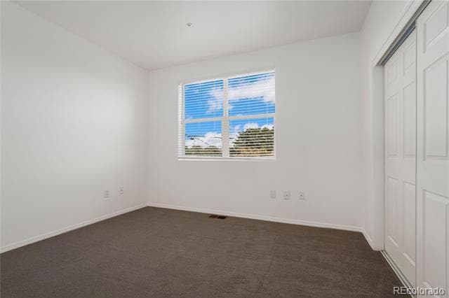 Building Photo - 2550 N Washington St