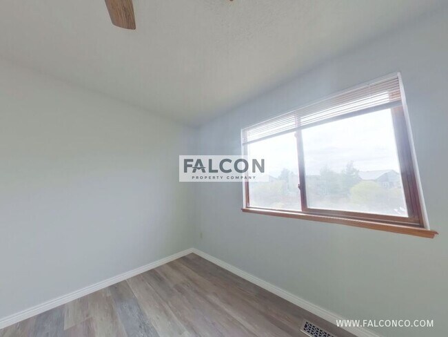 Building Photo - 5982 Corinth Dr