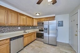 Building Photo - 87 Cedar St