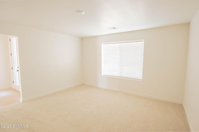 Building Photo - 3614 Paragon St