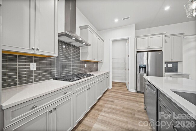 Building Photo - 8016 Brookbank Dr
