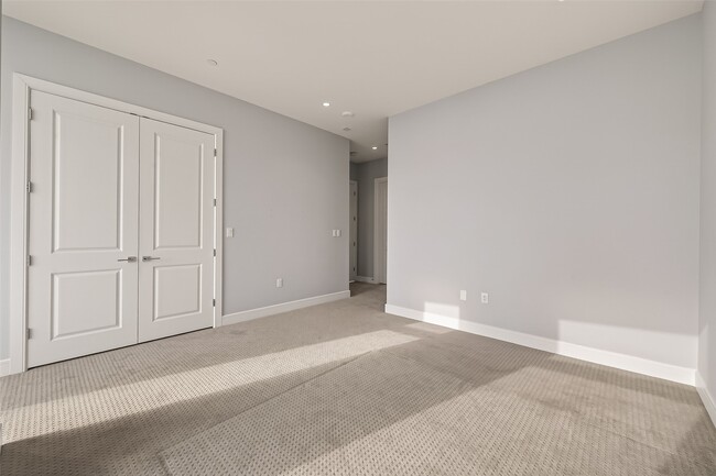 Building Photo - 4521 San Felipe St