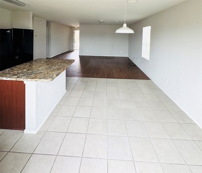 Building Photo - 114 Brushy Creek Ln