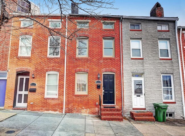 Building Photo - 519 S Chester St