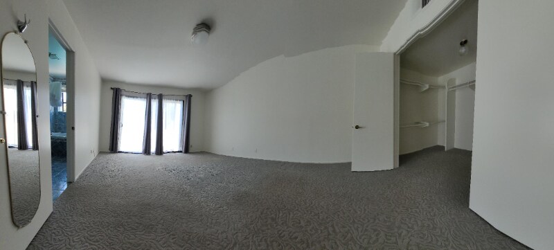 Building Photo - 11322 Redbud Ct