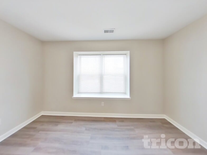 Building Photo - 1619 Prairieview Ln