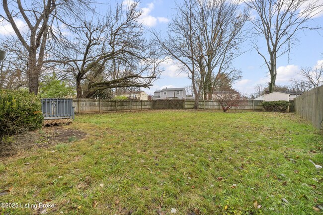 Building Photo - 11001 Bay Run Dr