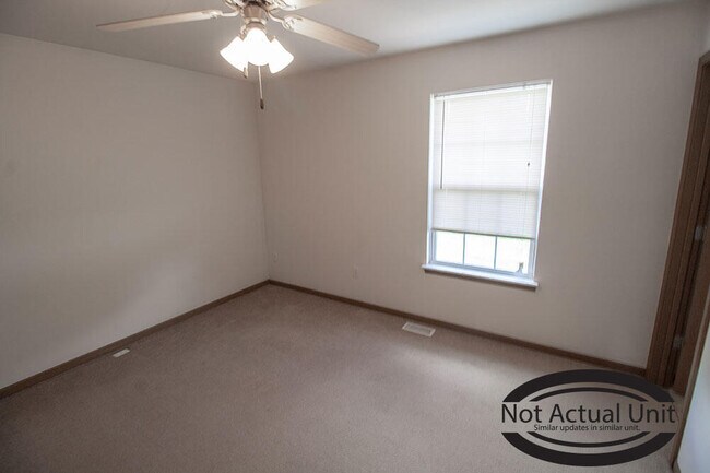 Building Photo - 1615 Citadel Dr