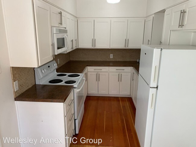 Building Photo - 1 br, 1 bath Apartment - 1405 SE Belmont St.