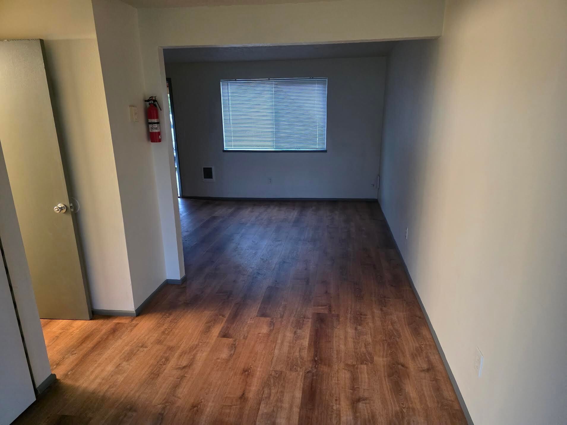 Building Photo - 350 SE Dimick St