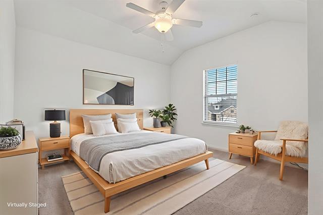 Building Photo - 2325 Myrtle Wy