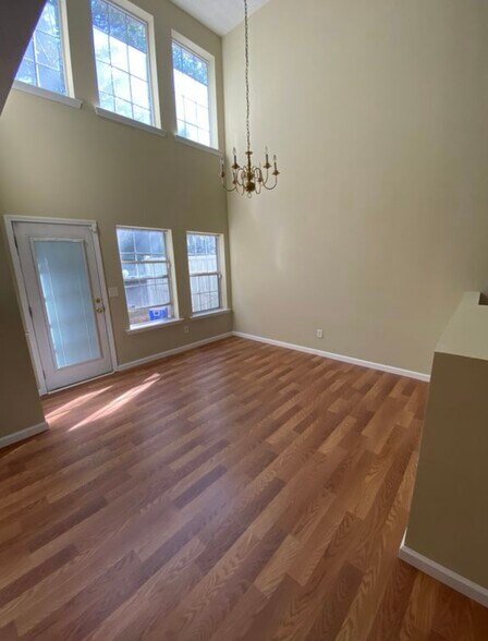 Building Photo - 3159 Panthers Trce