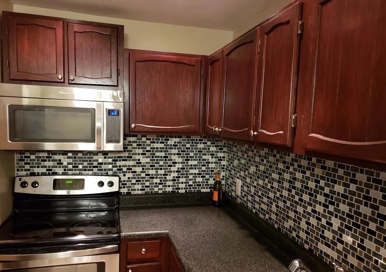 Building Photo - 13102 Wonderland Way