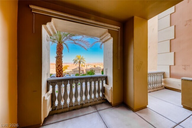 Building Photo - 20 Via Mantova