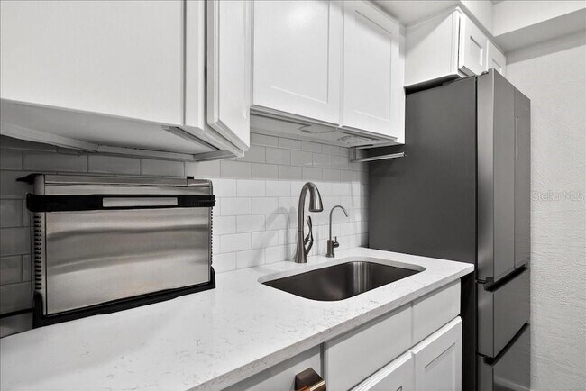 Building Photo - 1 N Ocean Palm Villas