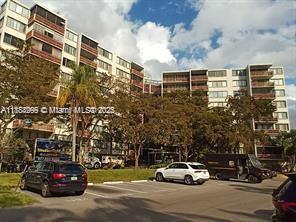 Building Photo - 4222 Inverrary Blvd