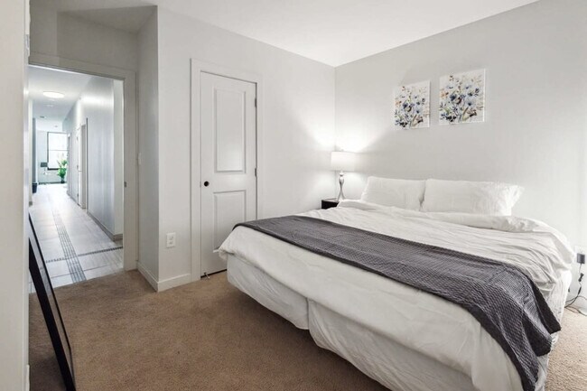 Building Photo - 111 State St