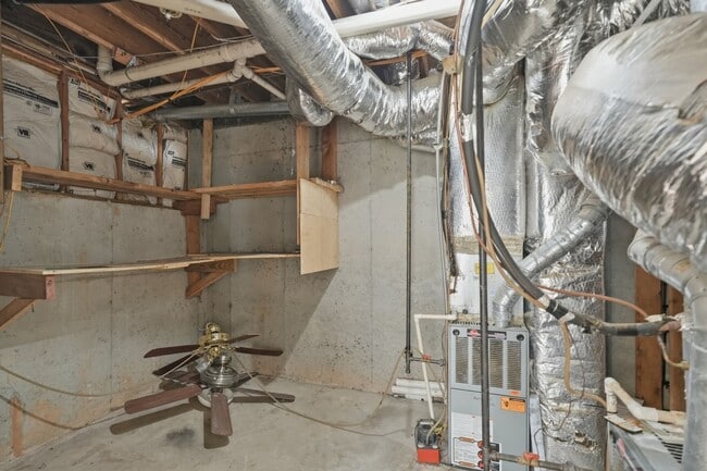 Building Photo - 2927 Arbor Creek Ln