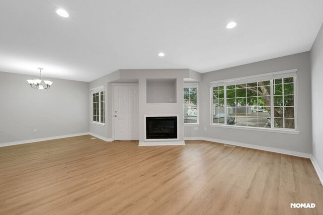 Building Photo - Spacious 2 Story Townhome + finished basem...
