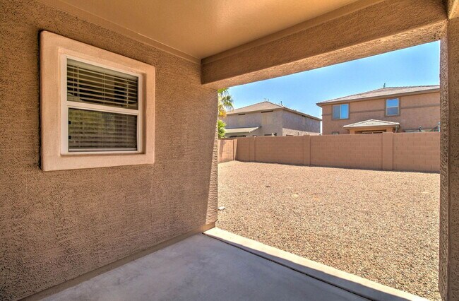 Building Photo - 41375 W Cahill Dr