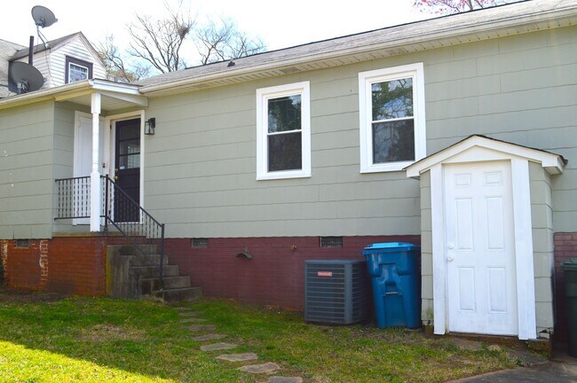 Building Photo - 724 Maupin Ave