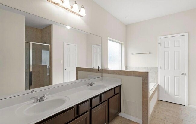 Building Photo - 15110 Spring Sun Ct