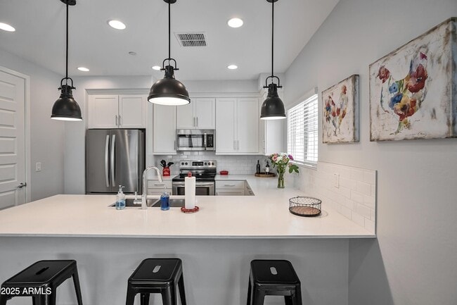 Building Photo - 4100 S Pinelake Way