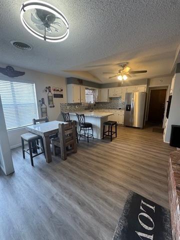 Building Photo - 641 Green Valley Dr