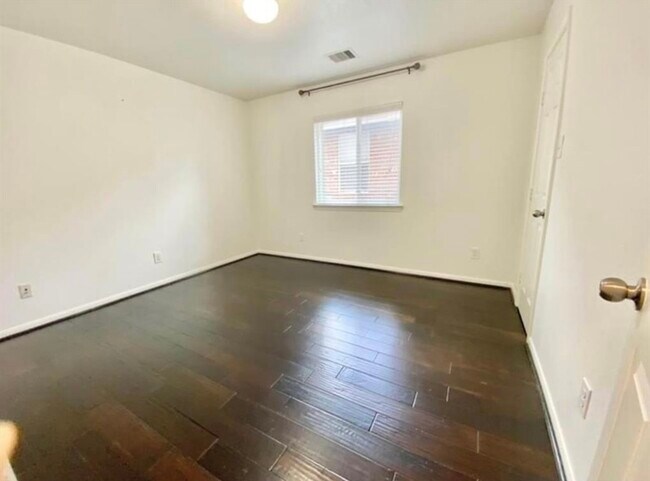 Building Photo - 6326 Saragosa Crossing Ln