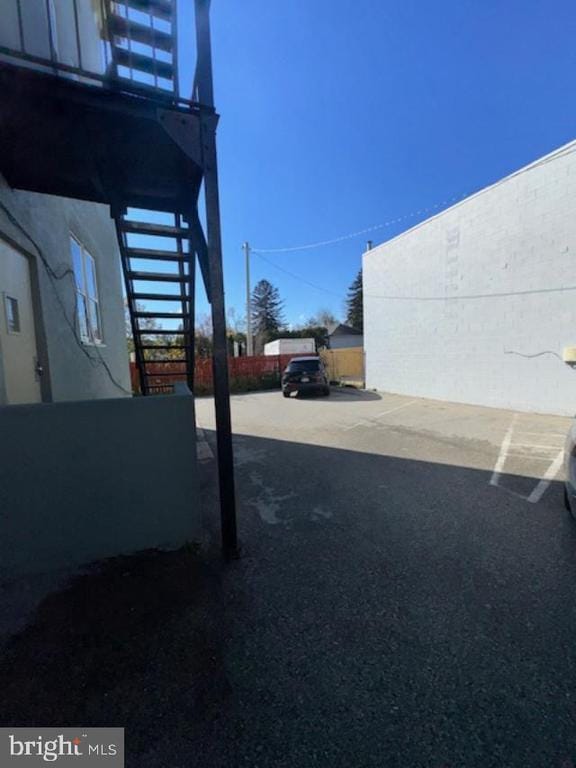 Building Photo - 4 W Athens Ave